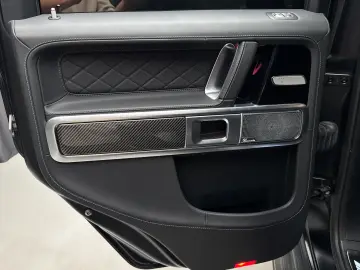 Mercedes-Benz G 63 AMG FACELIFT MAGNO BLACK