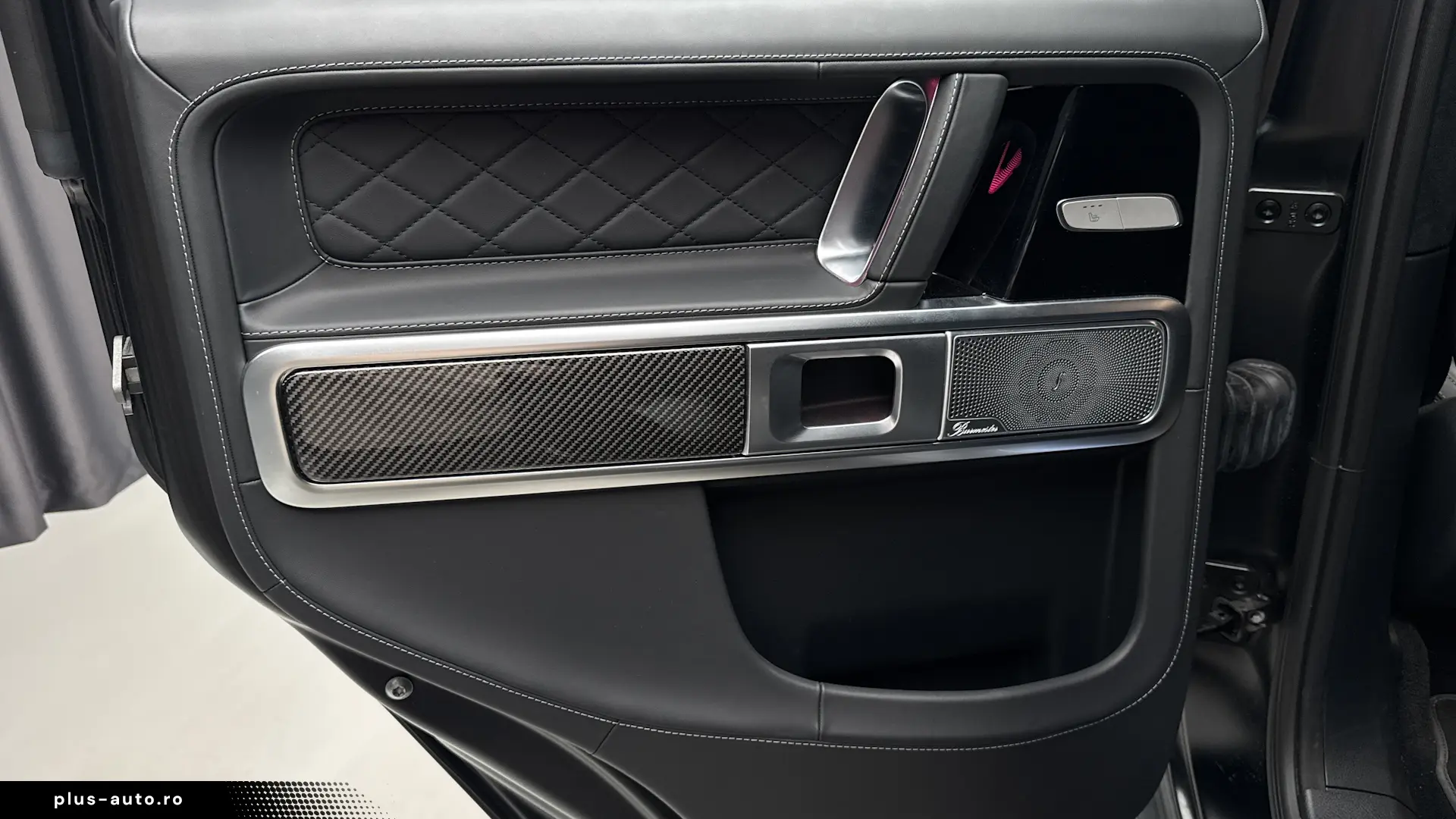 Mercedes-Benz G 63 AMG FACELIFT MAGNO BLACK