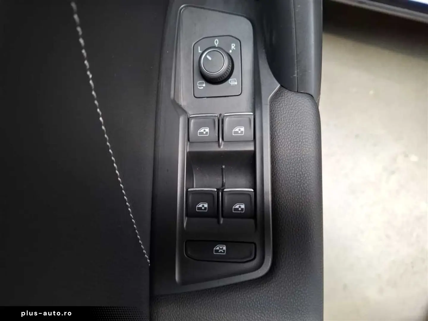VW Tiguan Allspace R-Line2.0 TSI DSG 4MOTION Leder