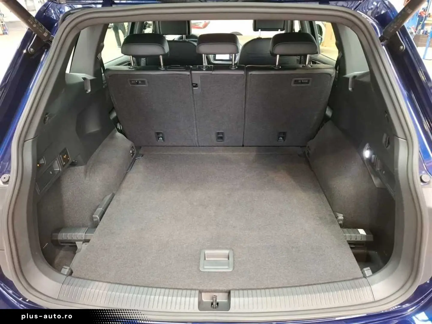 VW Tiguan Allspace R-Line2.0 TSI DSG 4MOTION Leder