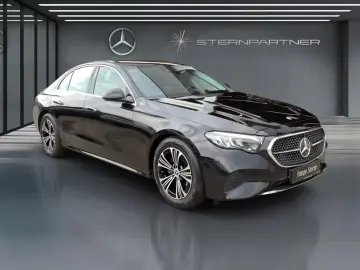 Mercedes-Benz E 200 AVANTGARDE