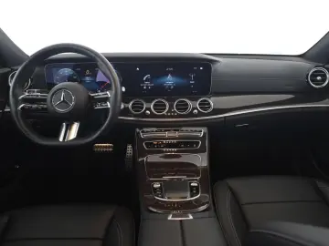 Mercedes-Benz E 220 d AMG Distronic AHK Memory