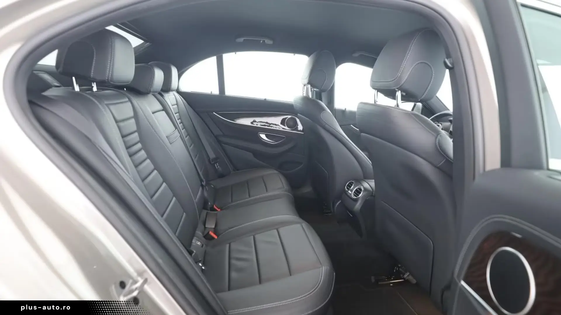 Mercedes-Benz E 220 d AMG Distronic AHK Memory