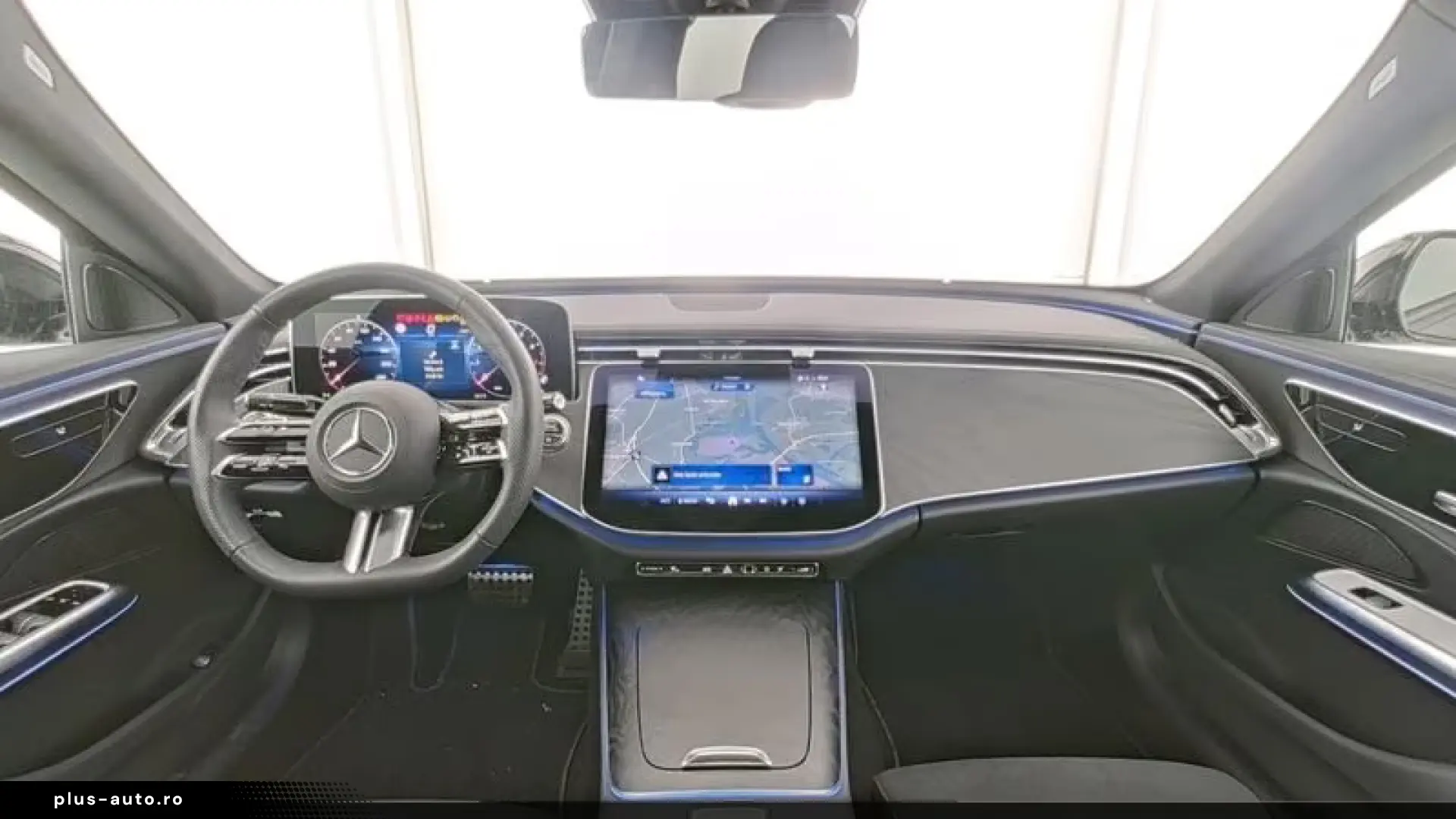 Mercedes-Benz E 200 AMG ADV NIGHT KEYLESS PREMI NAVI