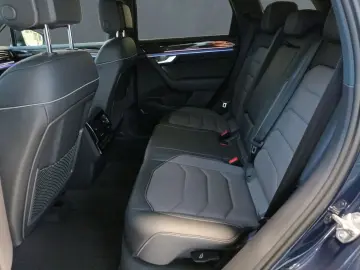 VW Touareg 3.0 TDI 4Motion V6 R-Line