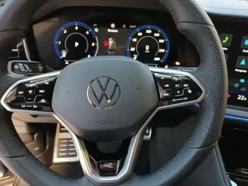 VW Touareg 3.0 TDI 4Motion V6 R-Line