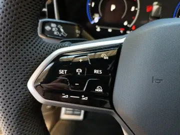 VW Touareg 3.0 TDI 4Motion V6 R-Line