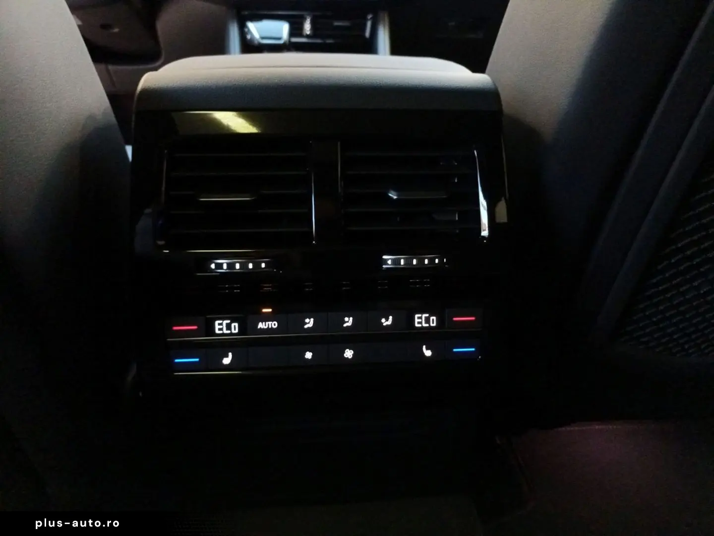 VW Touareg 3.0 TDI 4Motion V6 R-Line