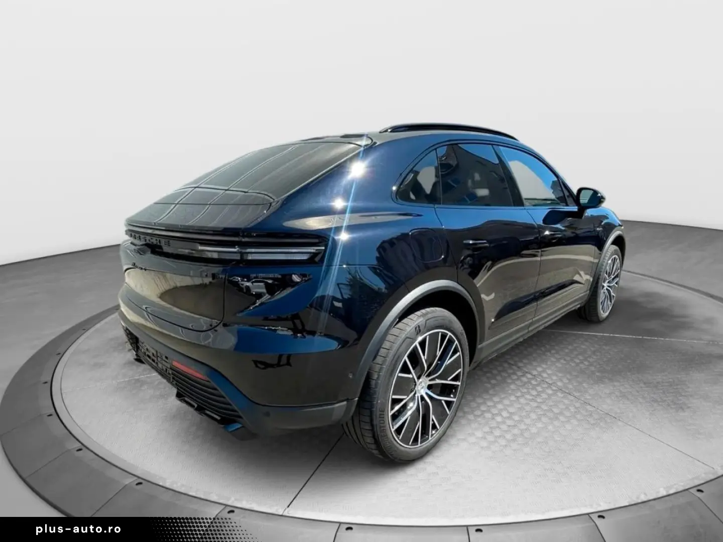 PORSCHE Macan 4 LED-Matrix_Surround-View