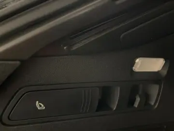AUDI A5 Avant TDI Quattro_HUD_B&O_NAVI_360