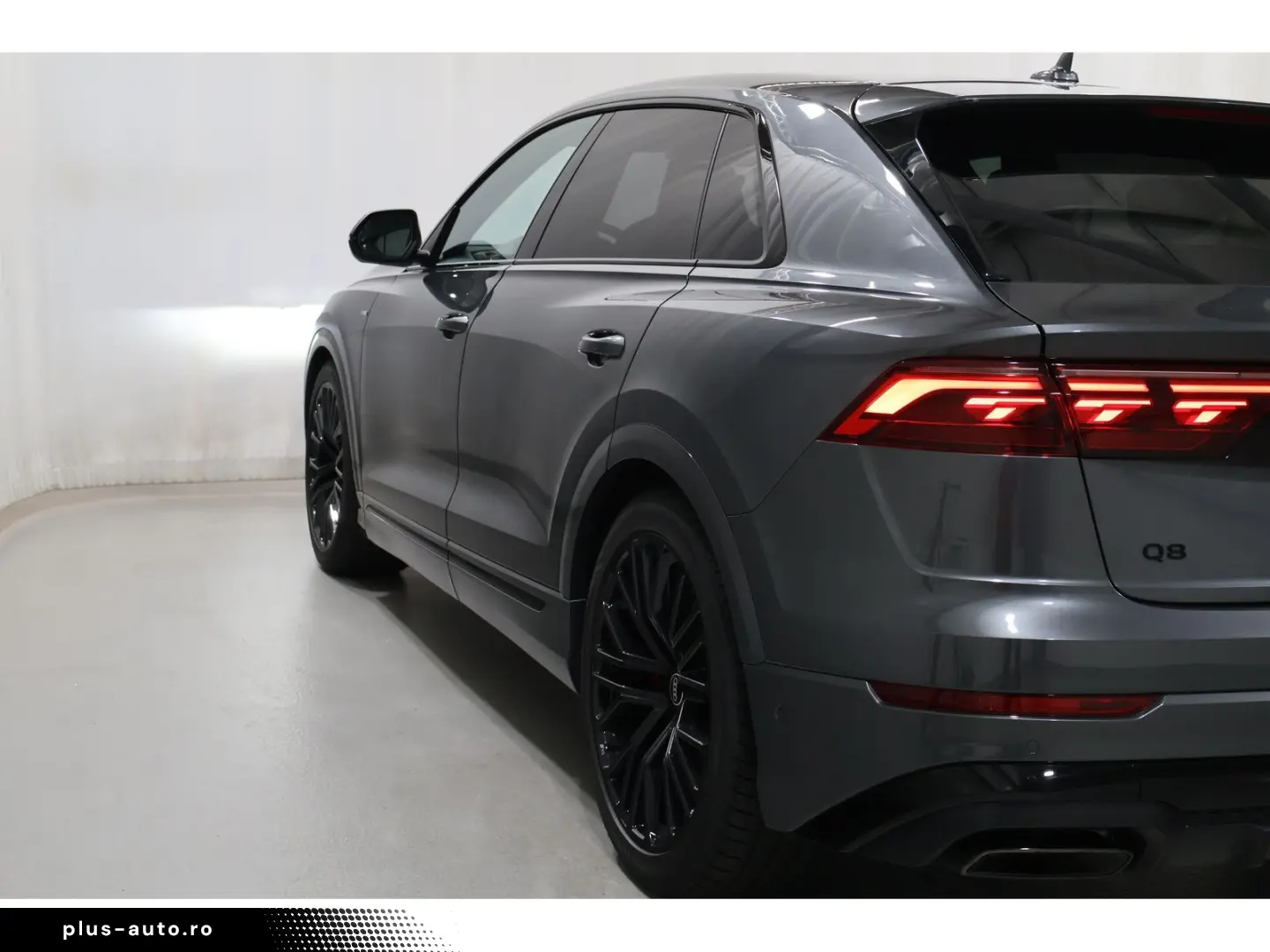 AUDI Q8 50 TDI Quattro_B&O_Panoramic_Matrix_LED