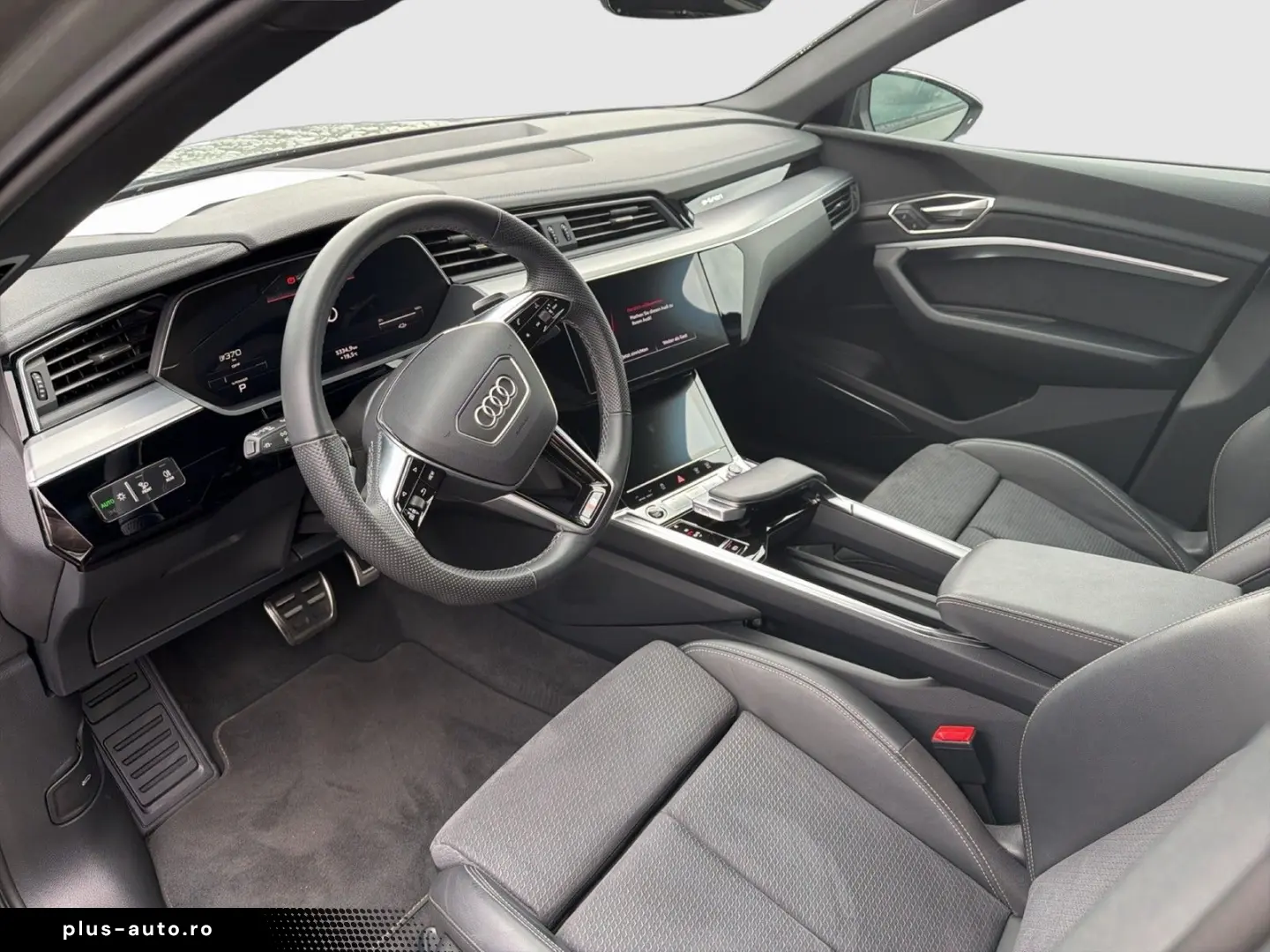 AUDI Q8 Sportback e-tron 50 quattro