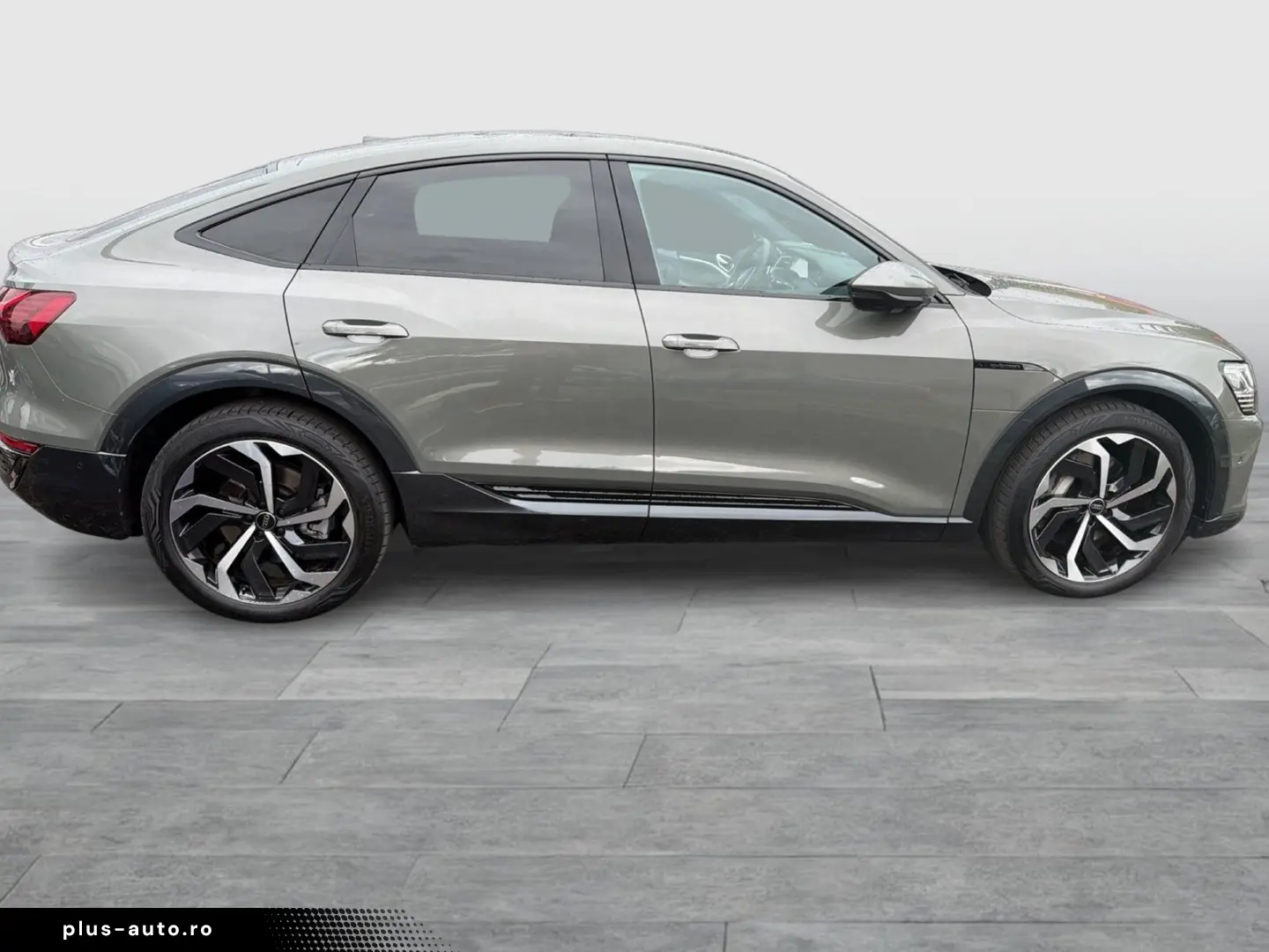 AUDI Q8 Sportback e-tron 50 quattro
