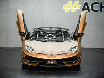Lamborghini Aventador SVJ Roadster 1 of 800 • V12 770 CP