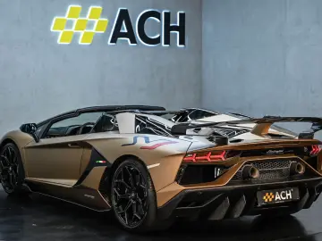Lamborghini Aventador SVJ Roadster 1 of 800 • V12 770 CP