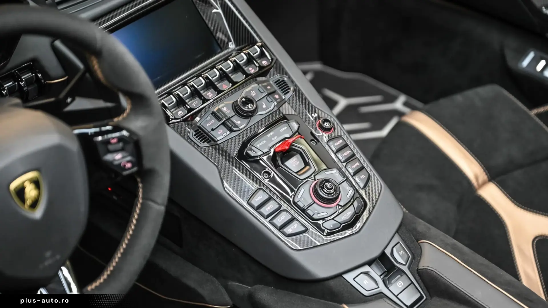 Lamborghini Aventador SVJ Roadster 1 of 800 • V12 770 CP