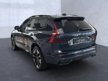VOLVO XC 60 Plus Dark B5 AWD Bluetooth LED Klima