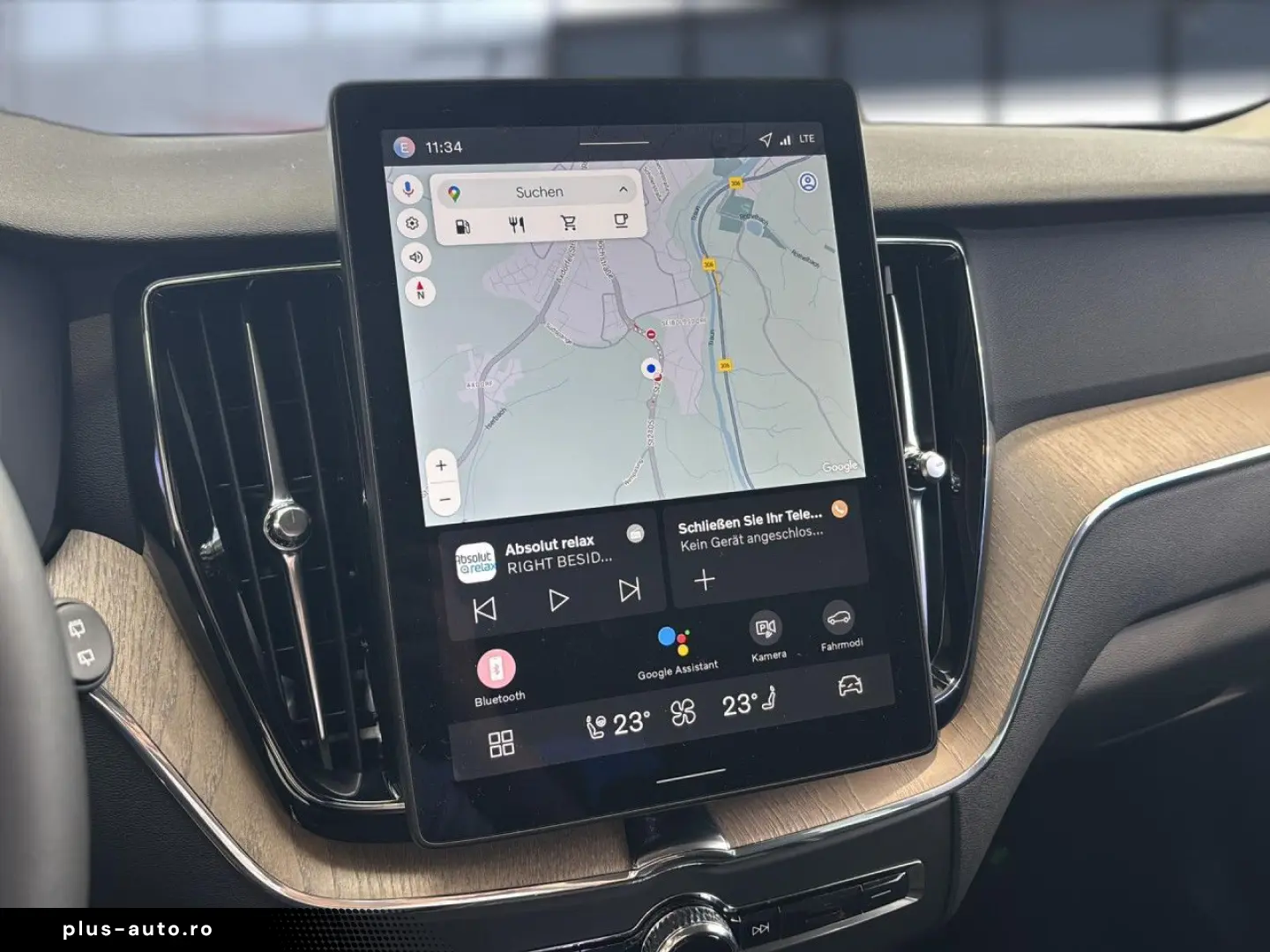 VOLVO XC 60 Plus Dark B5 AWD Bluetooth LED Klima