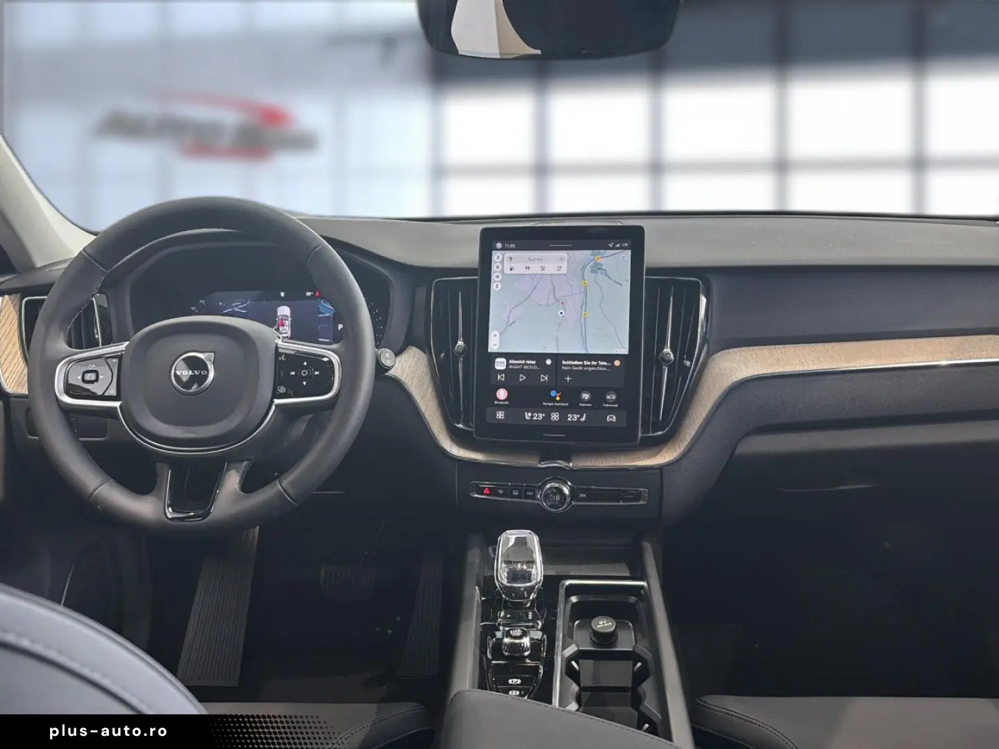 VOLVO XC 60 Plus Dark B5 AWD Bluetooth LED Klima