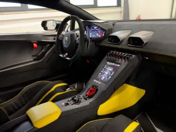 Lamborghini Huracán STO • Ad Personam • Full Carbon