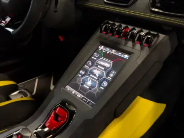 Lamborghini Huracán STO • Ad Personam • Full Carbon