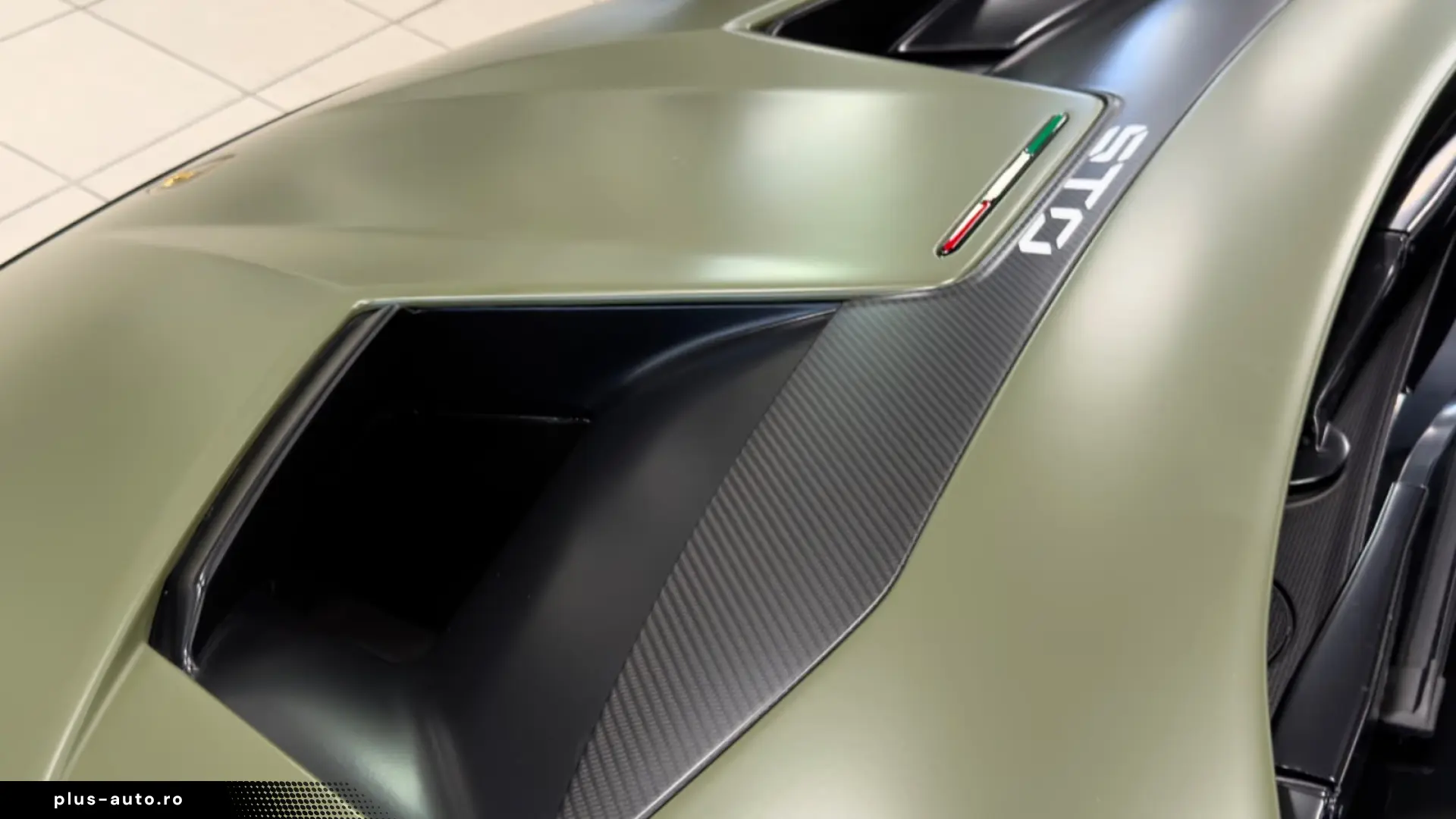 Lamborghini Huracán STO • Ad Personam • Full Carbon