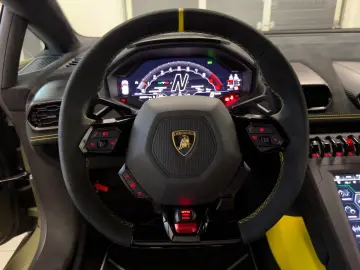 Lamborghini Huracán STO • Ad Personam • Full Carbon