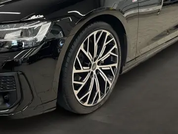 AUDI A8 Limousine 50 TDI Long Quattro_ACC_B&O_MATRIX