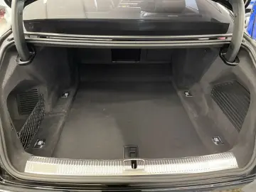 AUDI A8 Limousine 50 TDI Long Quattro_ACC_B&O_MATRIX