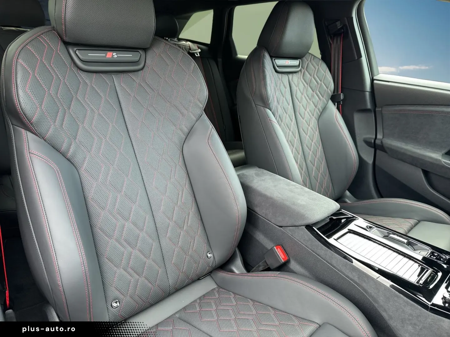 AUDI A6 Avant e-Tron Quattro_B&O_ACC_HUD
