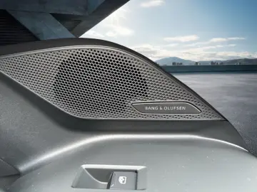 AUDI A6 Avant e-Tron Quattro_B&O_ACC_HUD