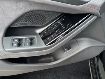 AUDI A6 Avant e-Tron Quattro_B&O_ACC_HUD