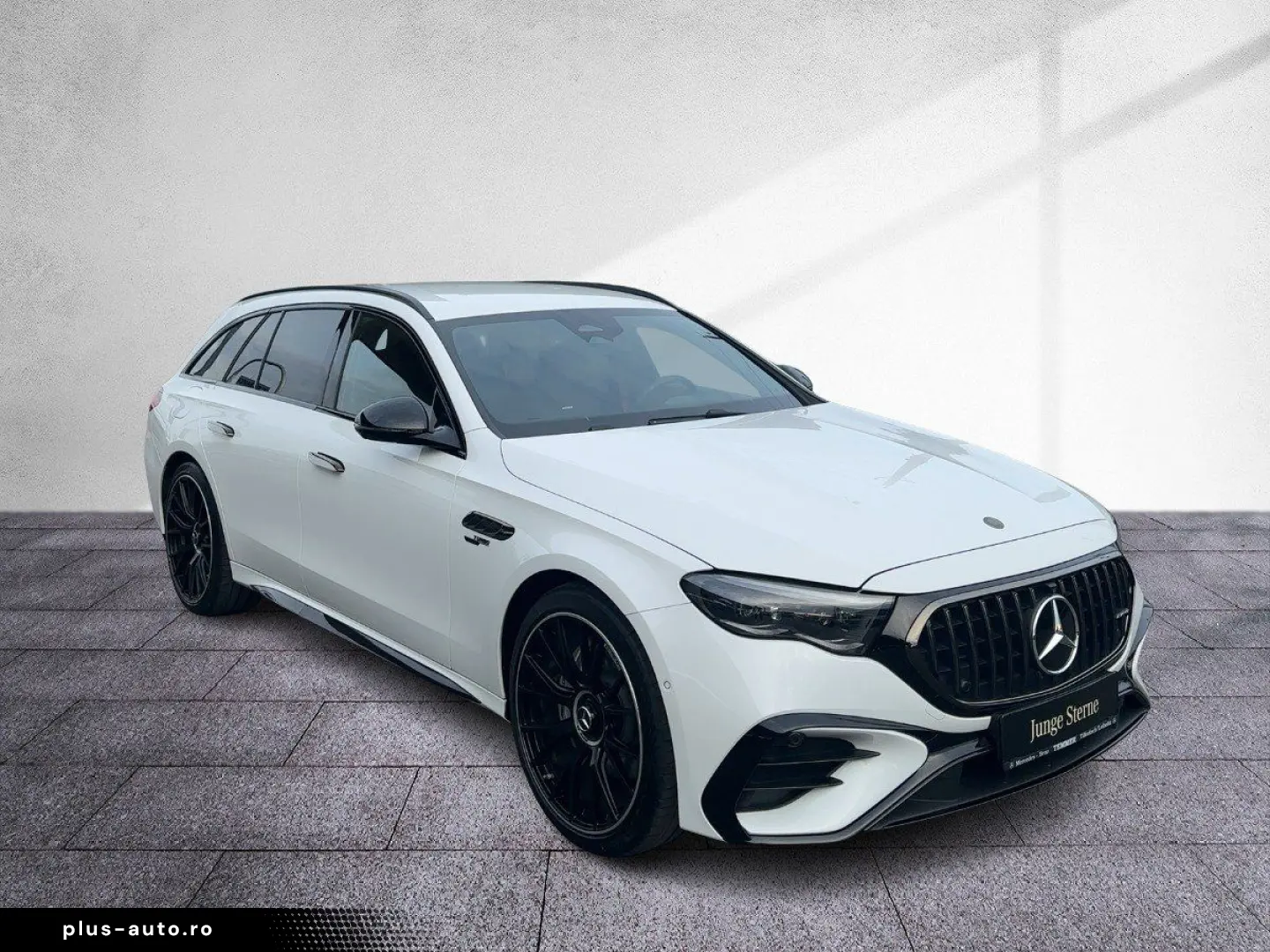 MERCEDES-AMG E 53 HYBRID 4Matic