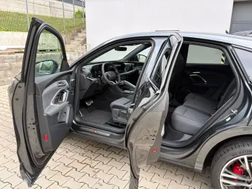 AUDI Q5 TDI Sportback Quattro S LINE_Tech Plus_Pano