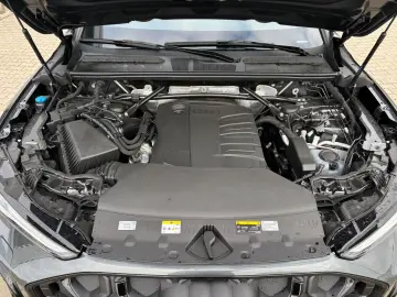 AUDI Q5 TDI Sportback Quattro S LINE_Tech Plus_Pano