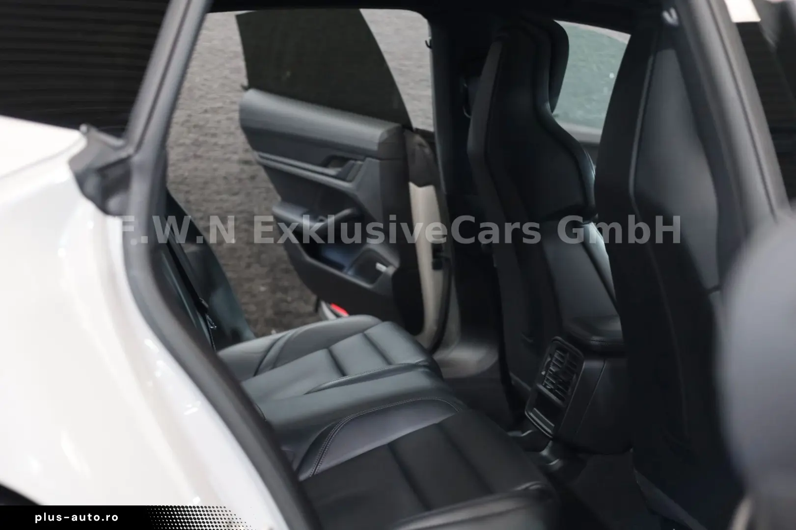 PORSCHE Taycan Cross Turismo 4_93kWh_ACC_LED_2xDispl