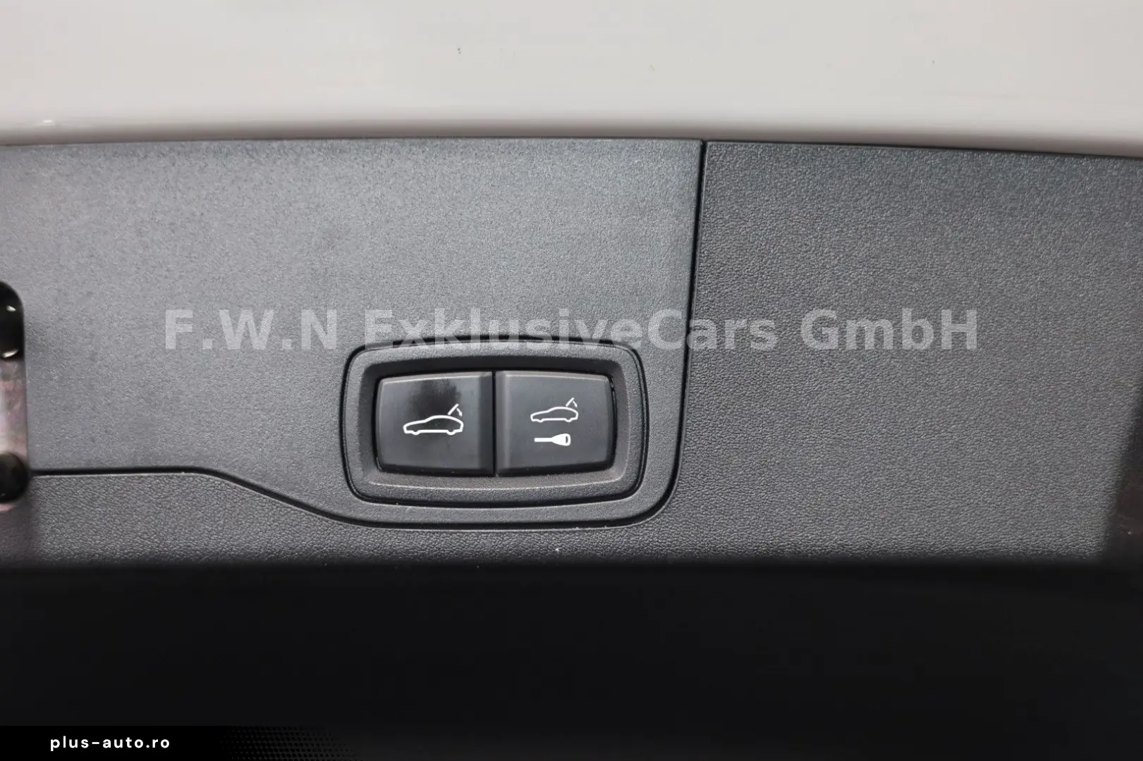 PORSCHE Taycan Cross Turismo 4_93kWh_ACC_LED_2xDispl