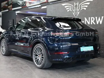 PORSCHE Cayenne Coupe E-Hybrid Platinum Edition_Matrix