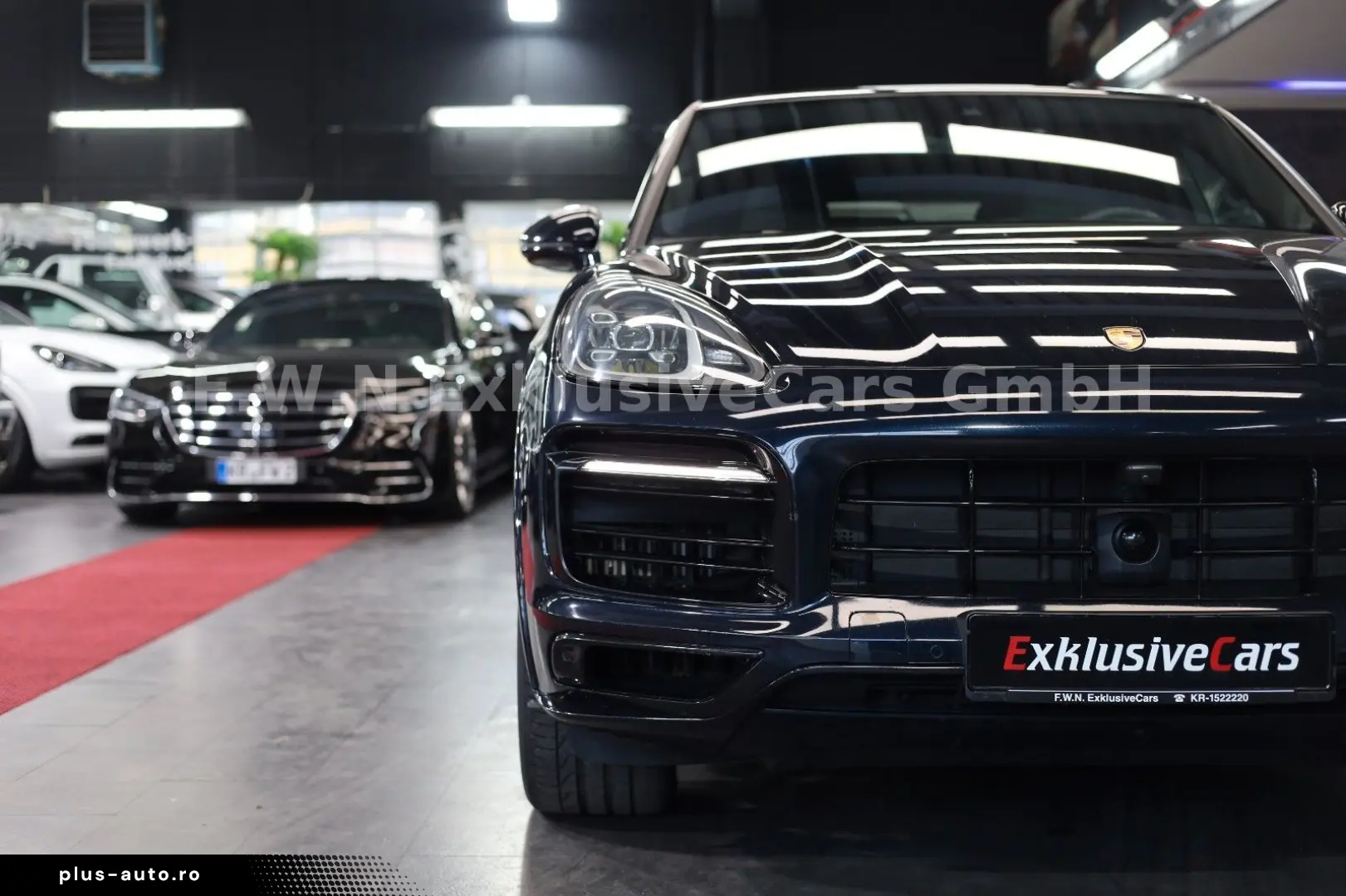 PORSCHE Cayenne Coupe E-Hybrid Platinum Edition_Matrix