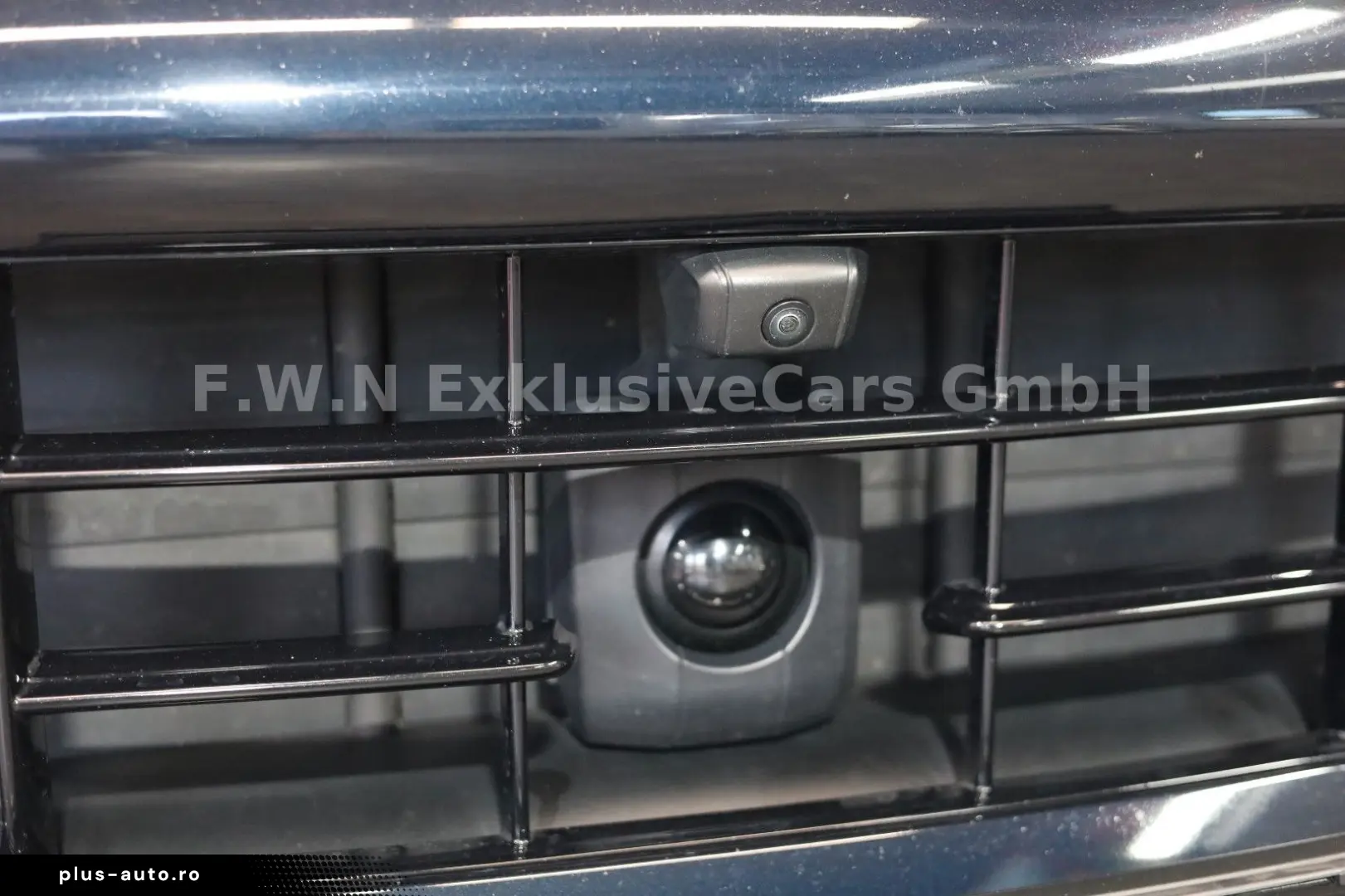 PORSCHE Cayenne Coupe E-Hybrid Platinum Edition_Matrix