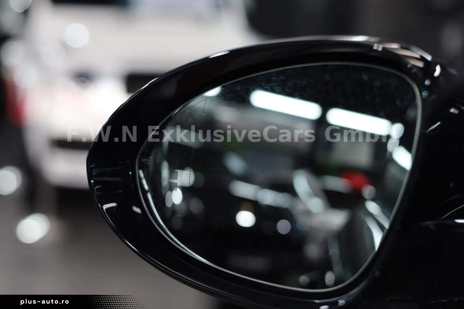 PORSCHE Cayenne Coupe E-Hybrid Platinum Edition_Matrix