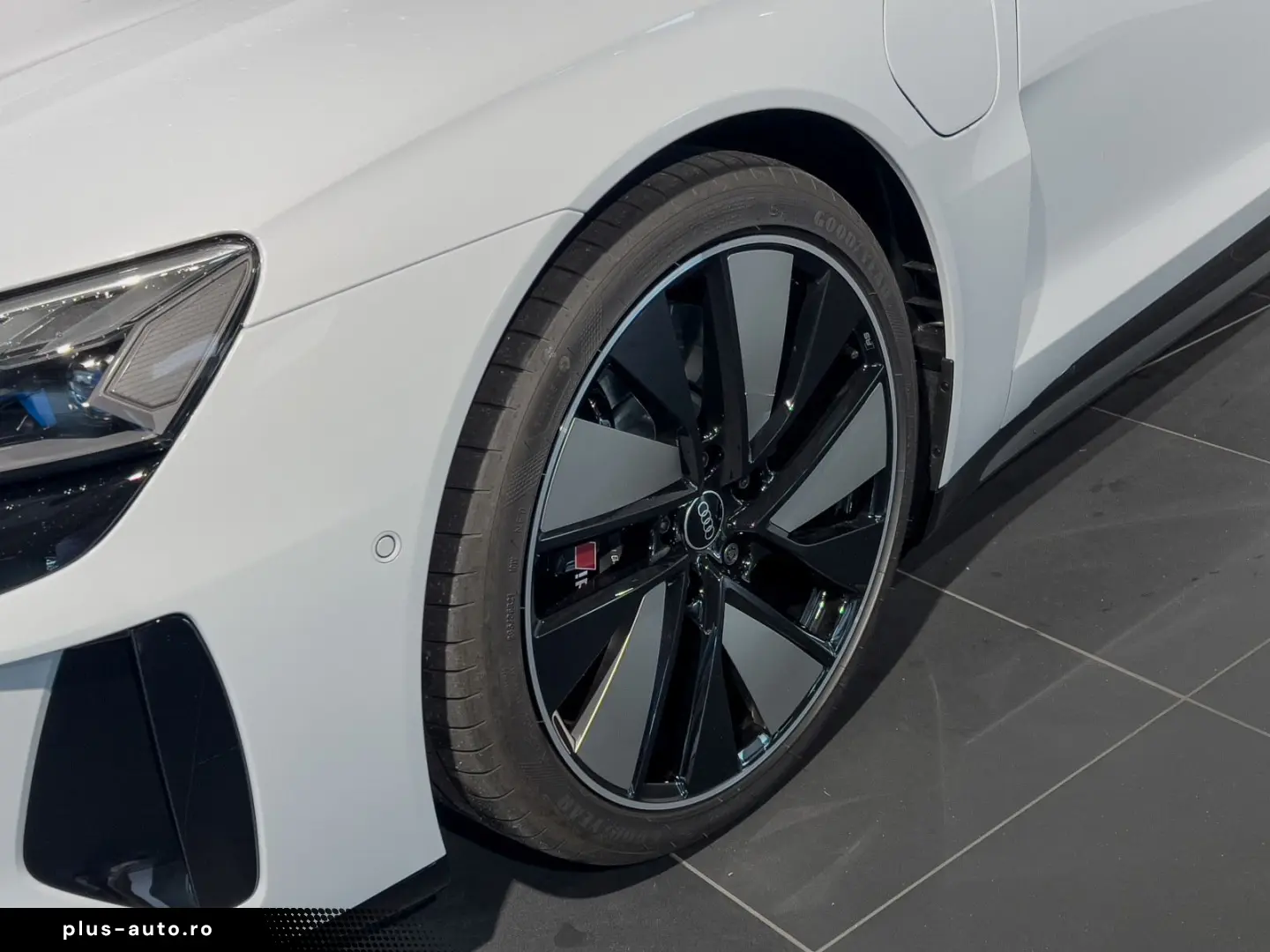 AUDI e-Tron GT Quattro_Navi_Matrix_Head Up