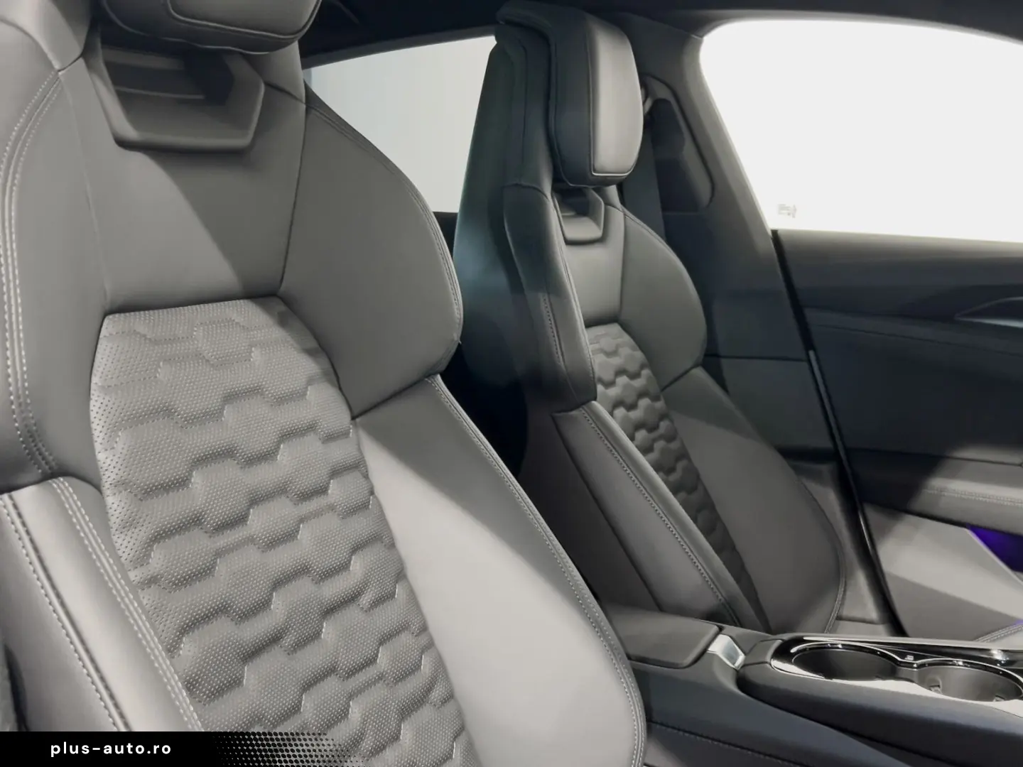 AUDI e-Tron GT Quattro_Navi_Matrix_Head Up
