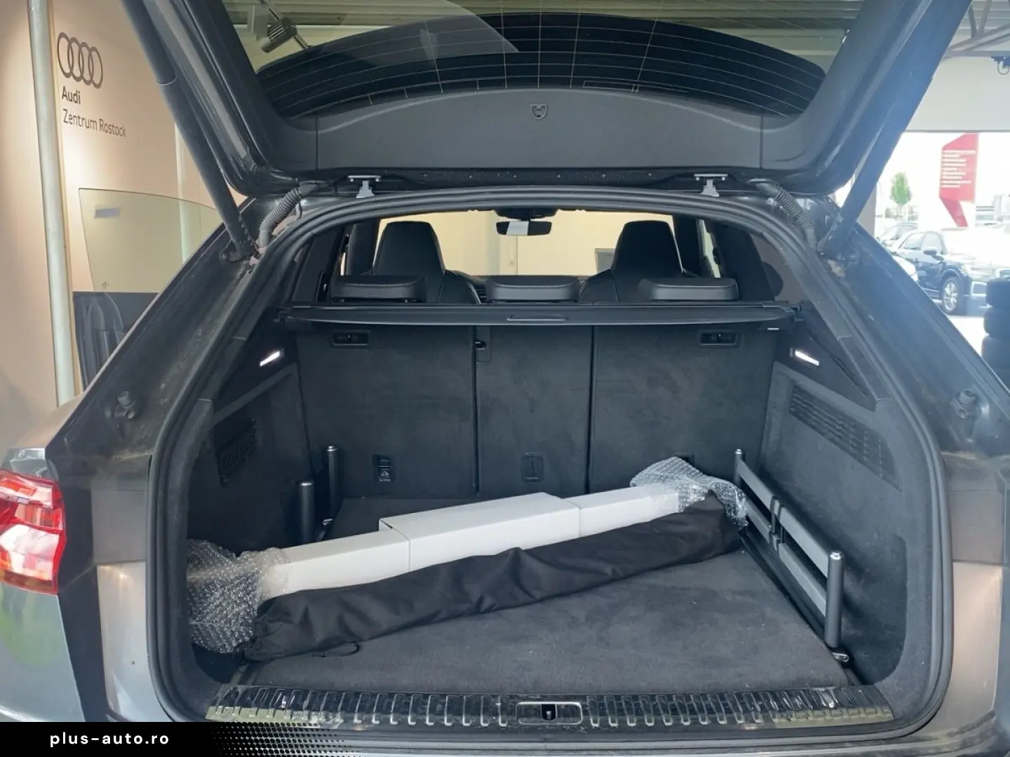 AUDI SQ8 4.0 TFSI Quattro Competition_Navi_Matrix_ACC