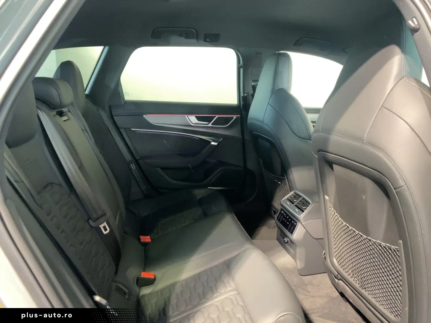 AUDI RS6 Avant 4.0 TFSI Quattro_Navi_Matrix