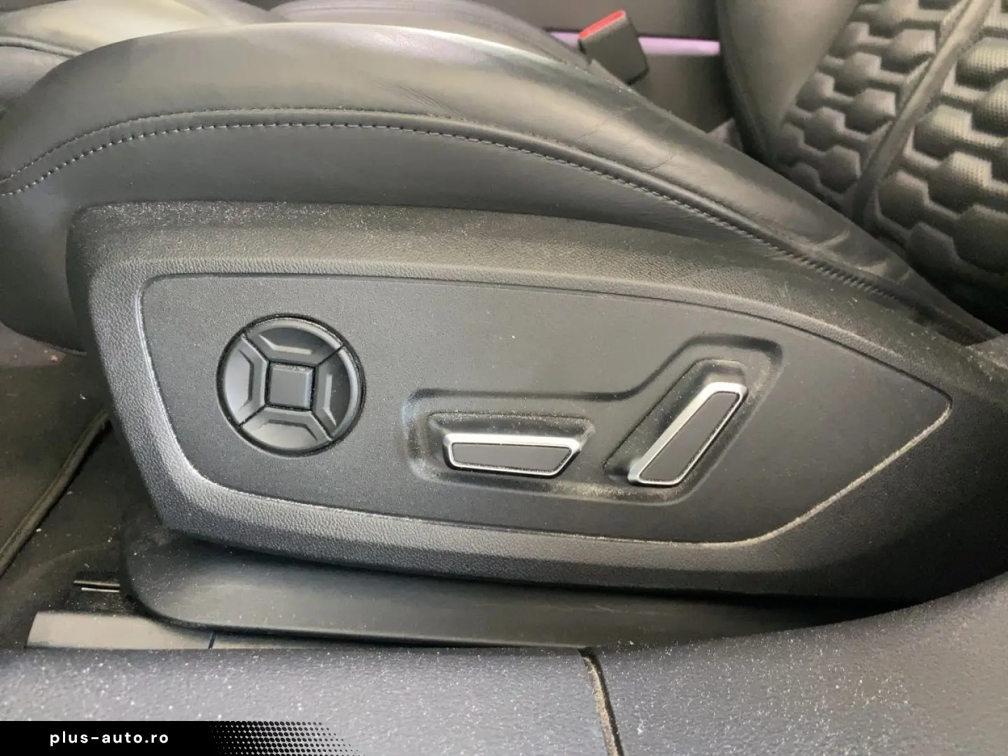 AUDI RS6 Avant 4.0 TFSI Quattro_Navi_Matrix