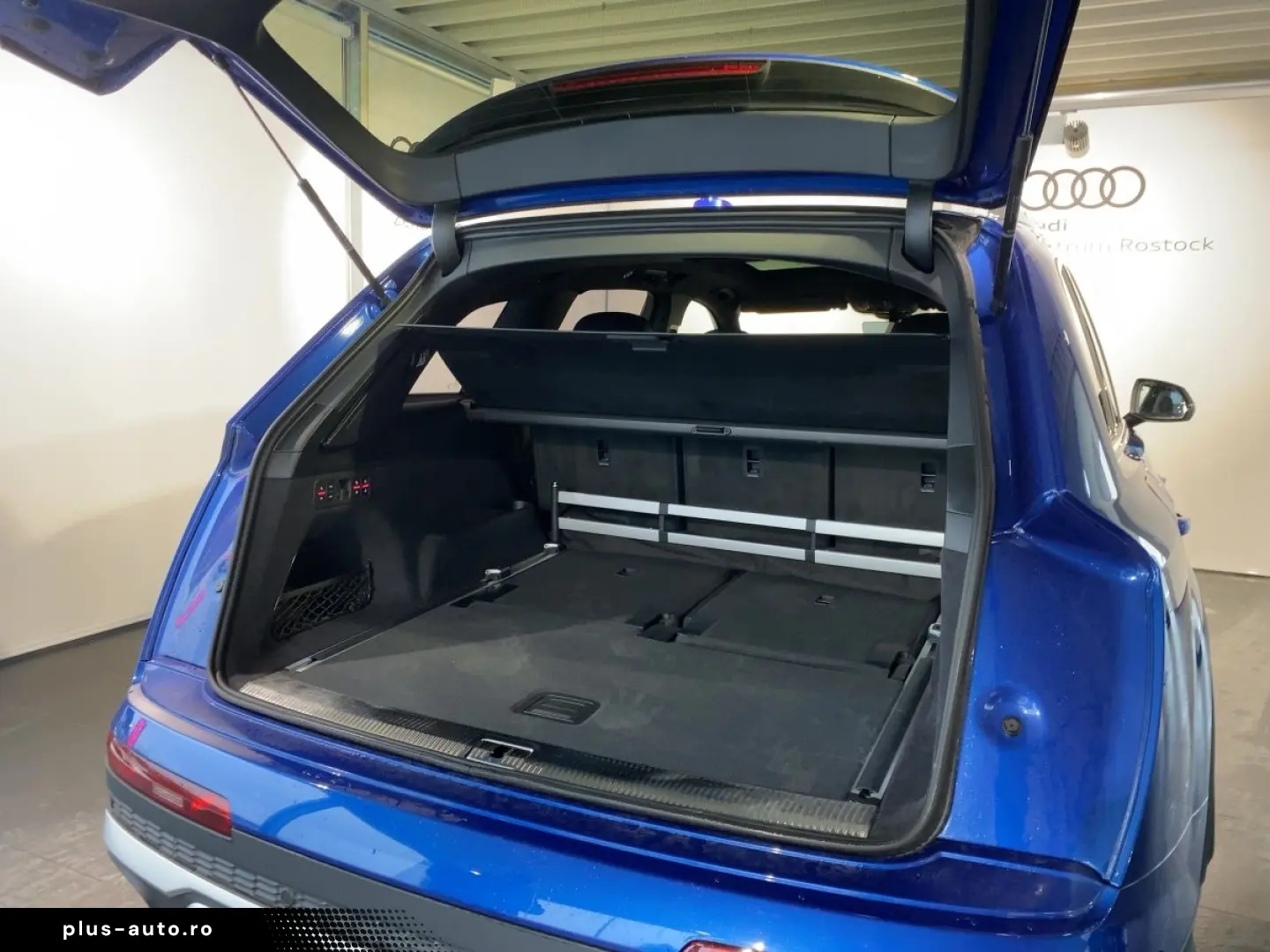 AUDI Q7 50 TDI Quattro_7_Locuri_Navi_Matrix_Pano