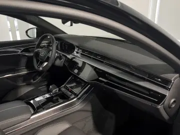 AUDI A8 50 TDI Quattro S-Line_Navi_Matrix_Head Up_B&O