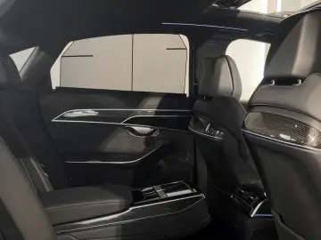 AUDI A8 50 TDI Quattro S-Line_Navi_Matrix_Head Up_B&O