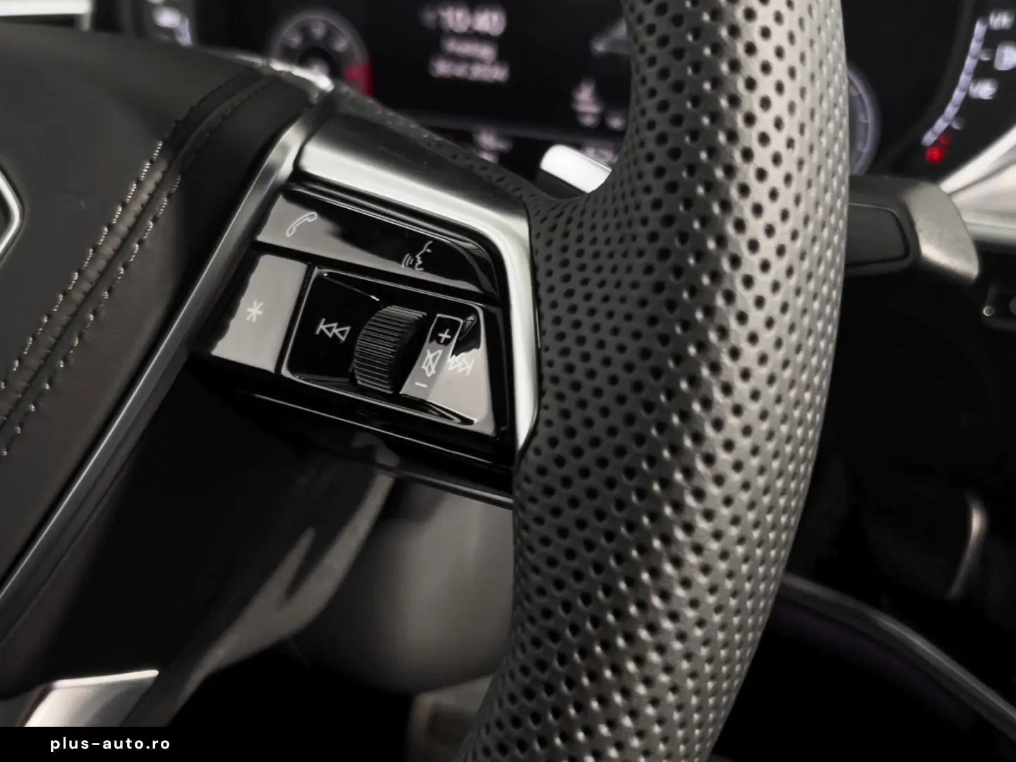 AUDI A8 50 TDI Quattro S-Line_Navi_Matrix_Head Up_B&O